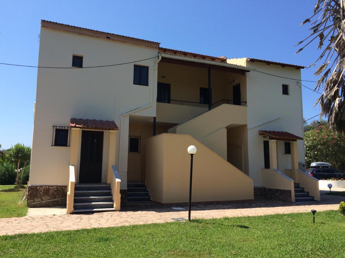 Avra Beach Apartments Lefkimmi  Exterior photo