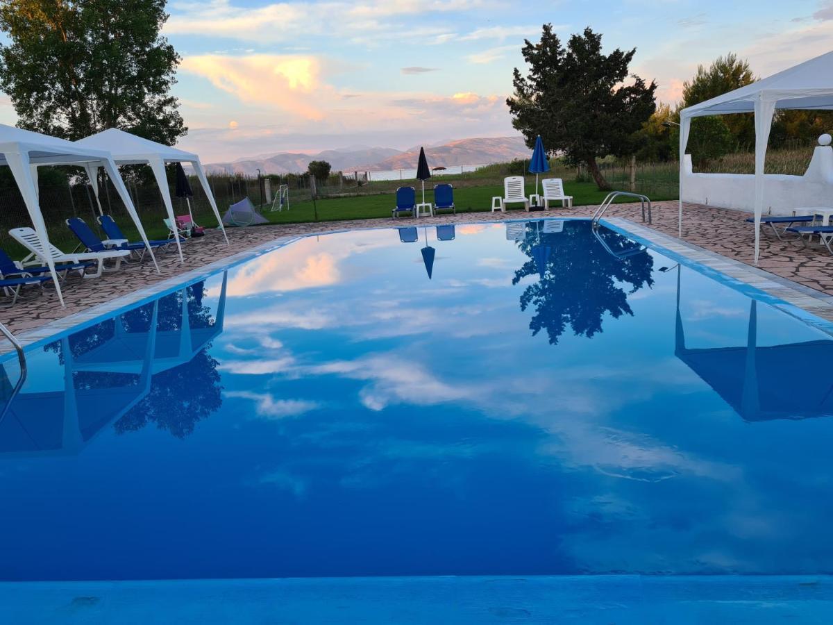 Avra Beach Apartments Lefkimmi  Exterior photo